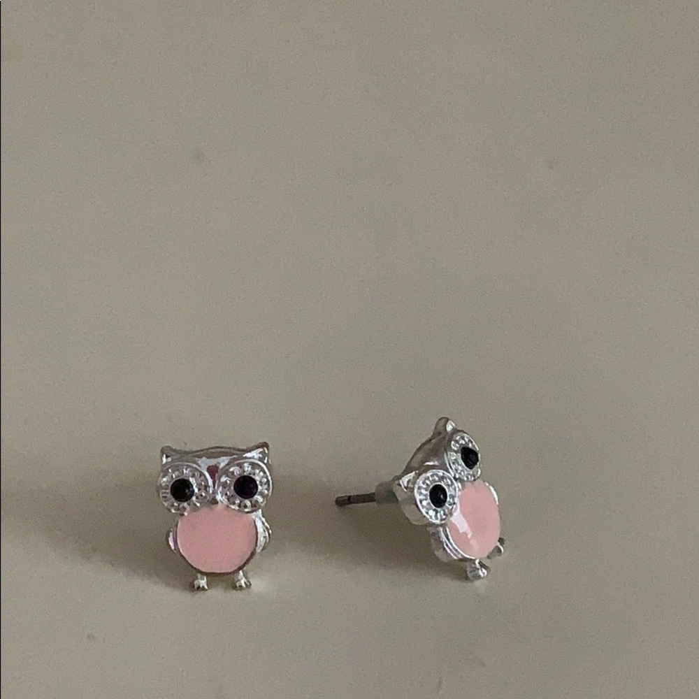 Owl stud earrings